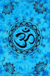 Tenture indienne mantra Aum bleu